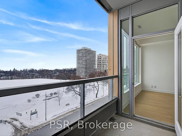 6 Parkwood Ave #509 — Photo 21