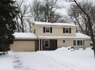 11405 W Woodside Dr, Hales Corners, WI 53130