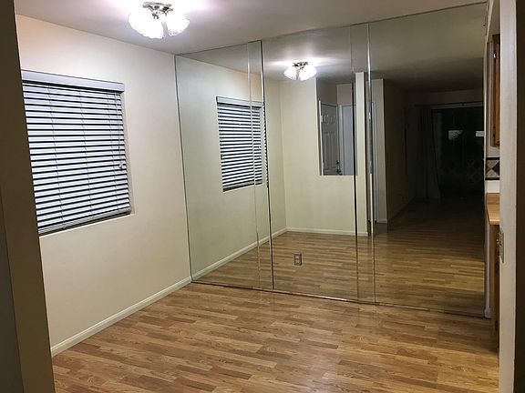 5th image of 9428 Twin Trails Dr Unit 103