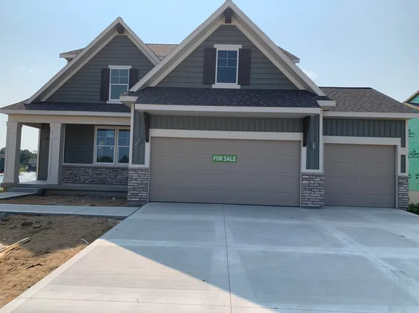 10582 Winnie Ln, Allendale, MI 49401