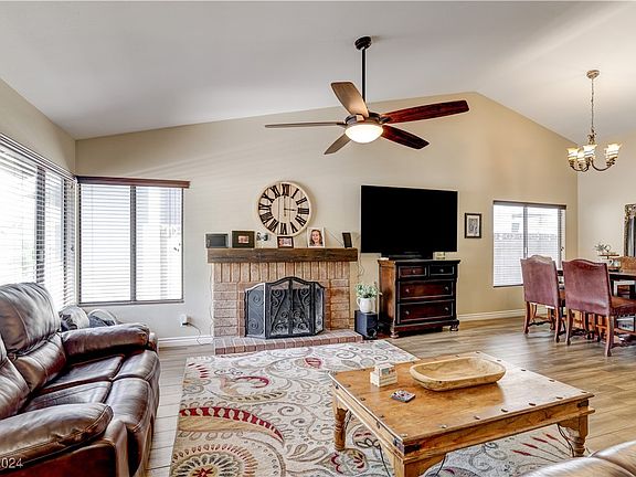 5th image of 4634 Rockvale Dr