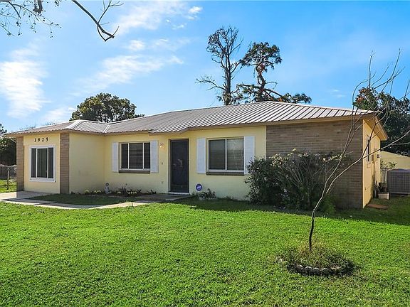 3rd image of 3925 Janie Ct