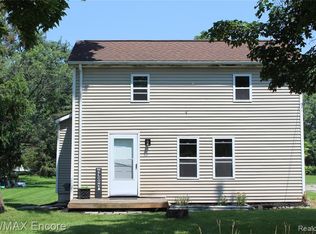 10115 Hegel Rd, Goodrich, MI 48438