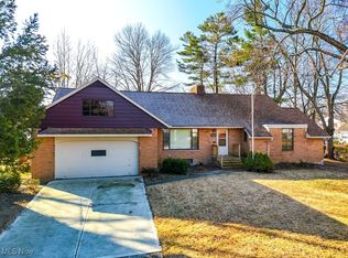 28050 Gilchrist Dr, Euclid, OH