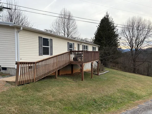 51 Bunny Ln, Canton, NC 28716