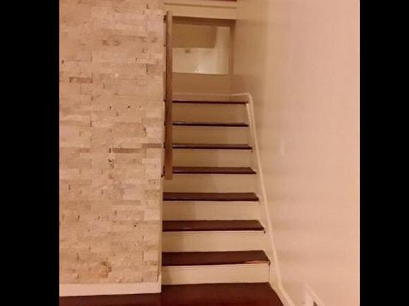 4th image of 190 Brabant St