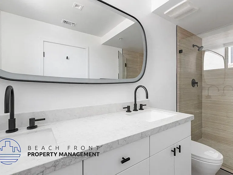 1011 N. Crescent Heights Blvd. — Photo 12