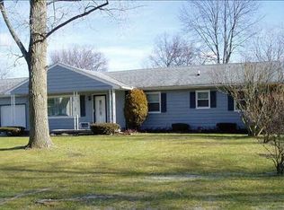 7020 Taylor Ave, Temperance, MI 48182