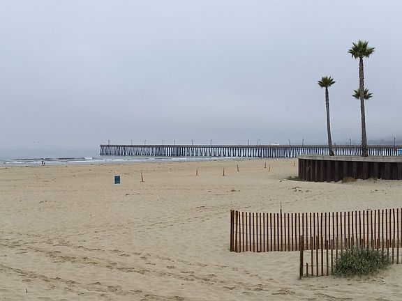 Early morning at Pismo beach. Enjoy an early morning quiet walk! Coffee bars and restaurants near by!