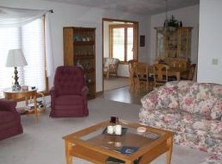 2 Penbrook Cir, Appleton, WI 54913