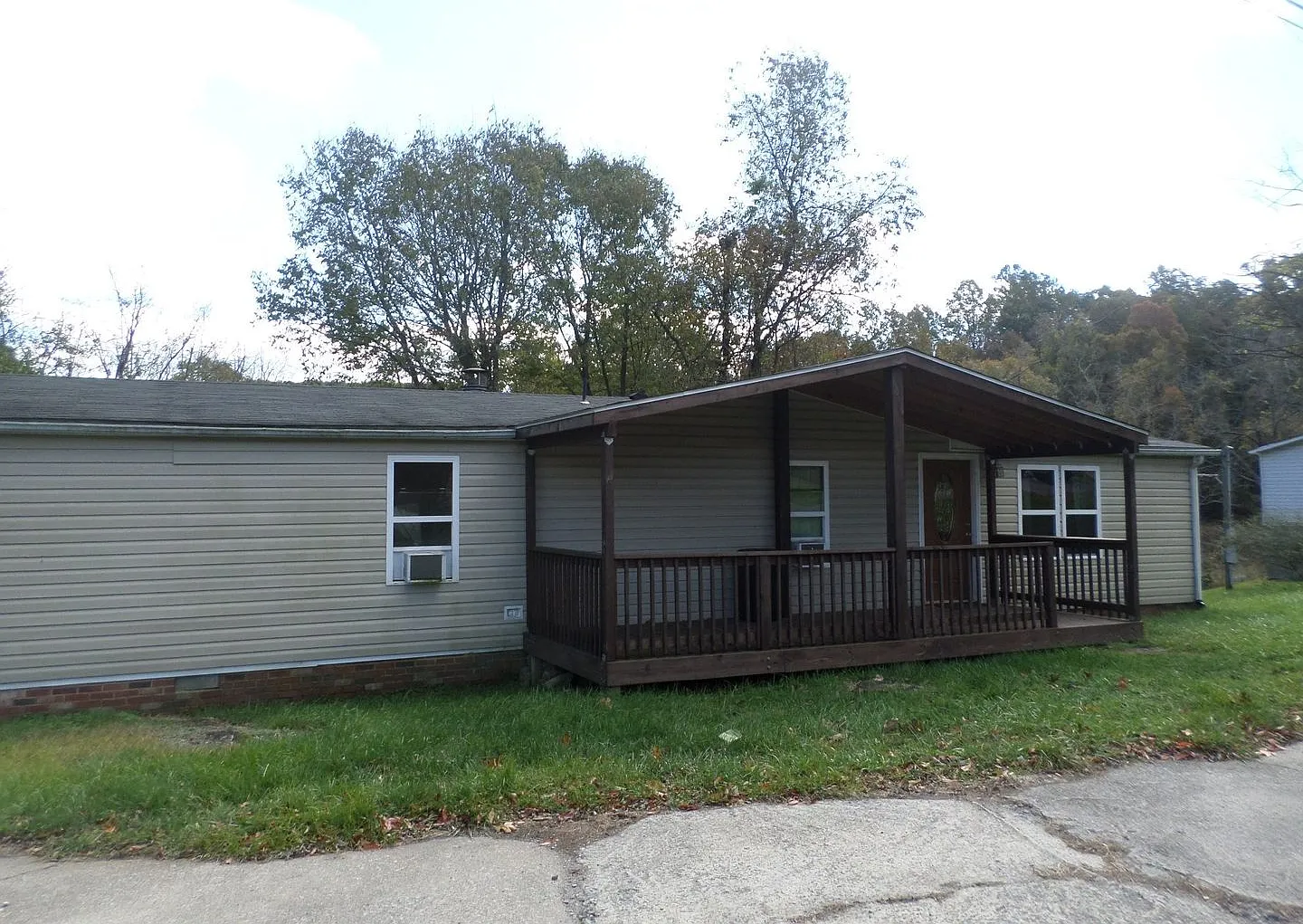 3 Bedroom 2 Bath — Photo 1