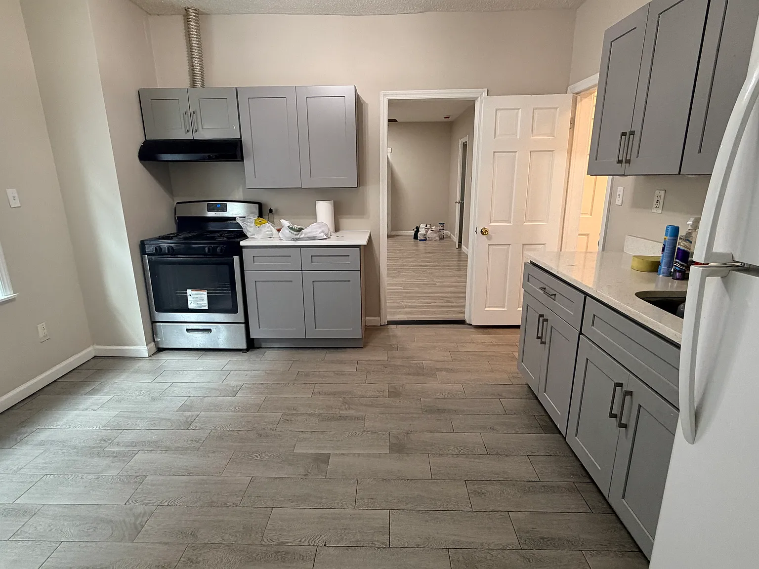 3 bed, $3,500 — Photo 3