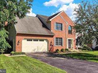 2765 Stevenson Dr, York, PA 17404