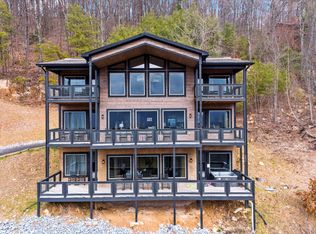 2026 McCarter Dr, Sevierville, TN 37862