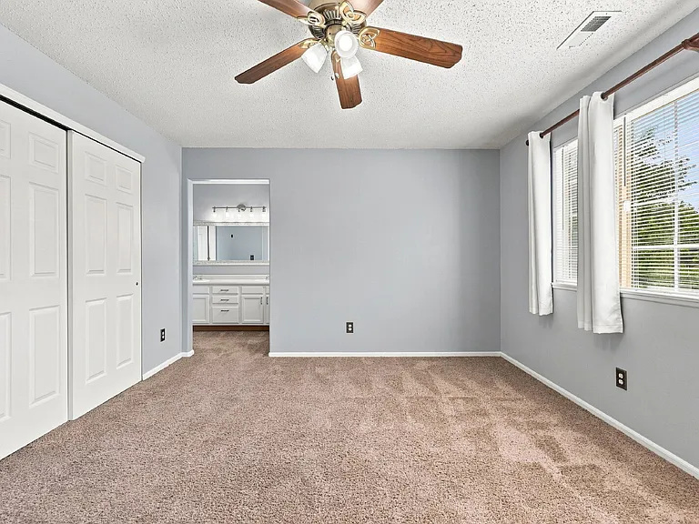 9468 Pony Gulch Way — Photo 15