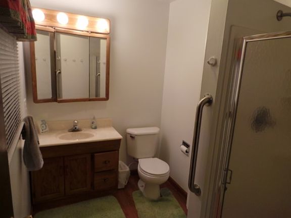 4th image of 2503 S Newton St