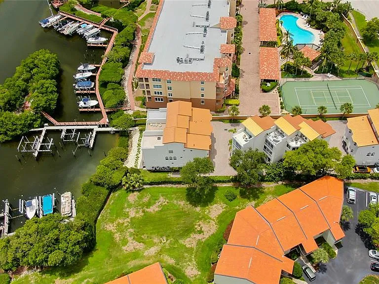 1575 Pinellas Bayway Way S #1575 — Photo 20