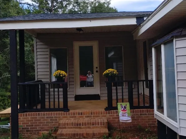 217 Blue Ridge Riding Club Rd, West Union, SC 29696