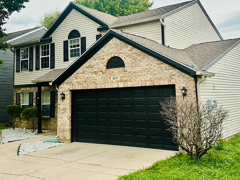 6271 Kelsey Dr — Photo 1