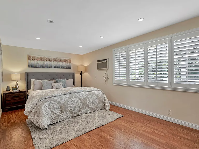 9131 Warfield Dr — Photo 53