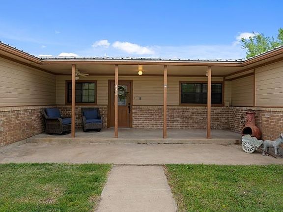 2nd image of 433 Wildwood Trl