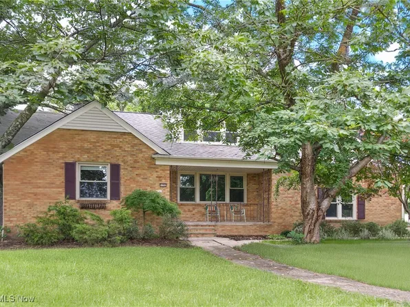 5792 Highland Rd, Highland Heights, OH 44143