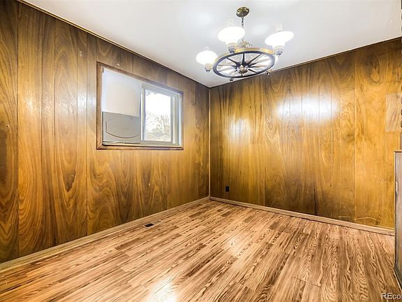 3rd image of 1521 Ruth Drive
