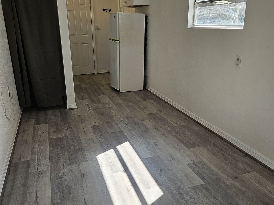 1st image of 3710 E Flora St #C