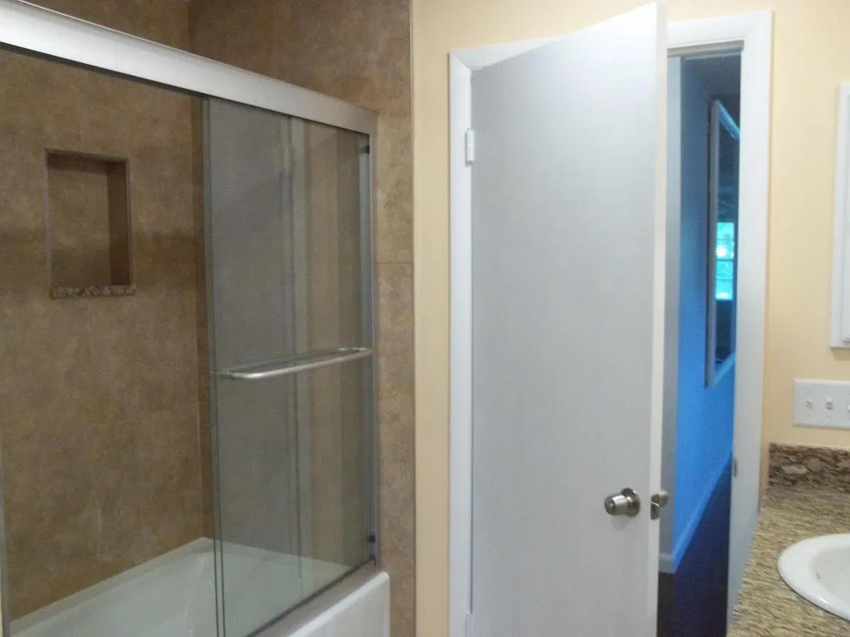 2 bed, 2000 sqft, $2,110 — Photo 4