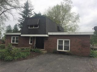 4460 Jonesville Rd, Columbus, IN 47201