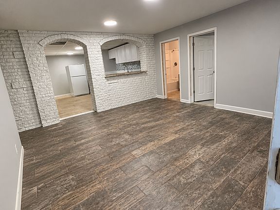 4th image of 61 Farview St APT 1