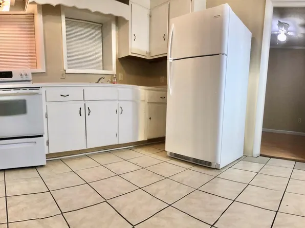 1508 Highland Ave #B, Columbia, TN 38401
