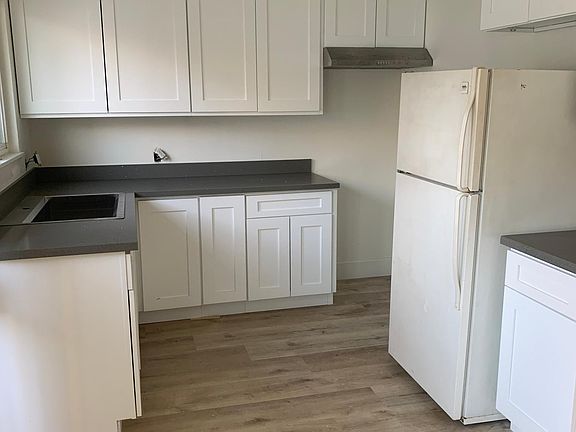 2nd image of 350 Stanford Dr