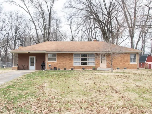 8 Redbud Road, Jeffersonville, IN 47130