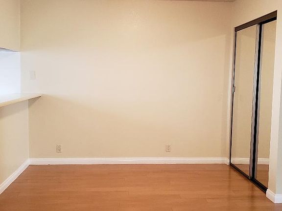 5th image of 125 Olive St APT 105