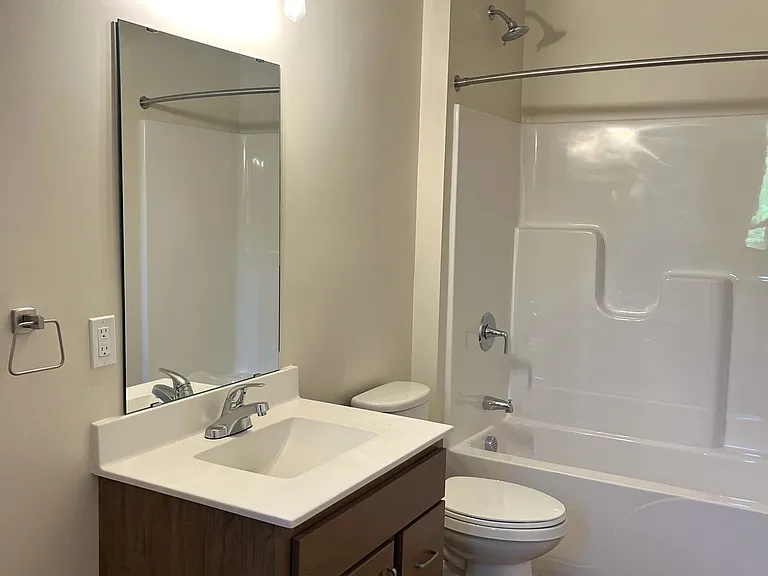 Unit 211 Bathroom