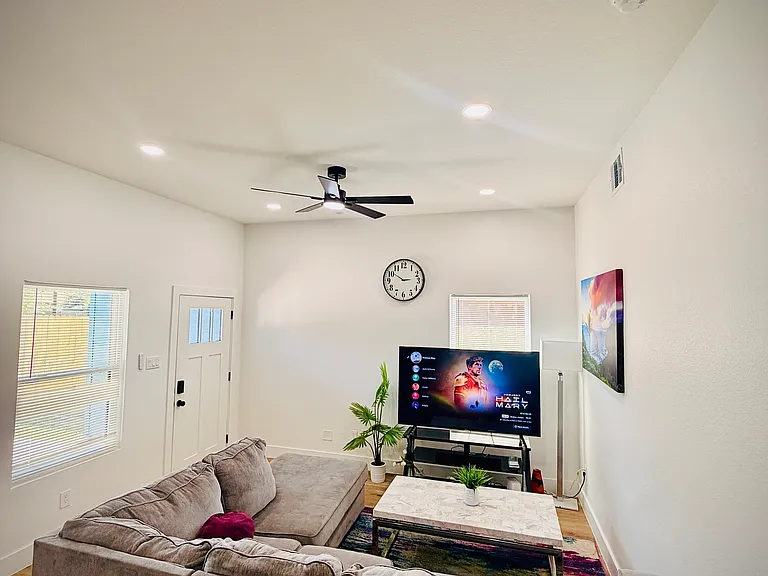 9725 Stedman St #B — Photo 18