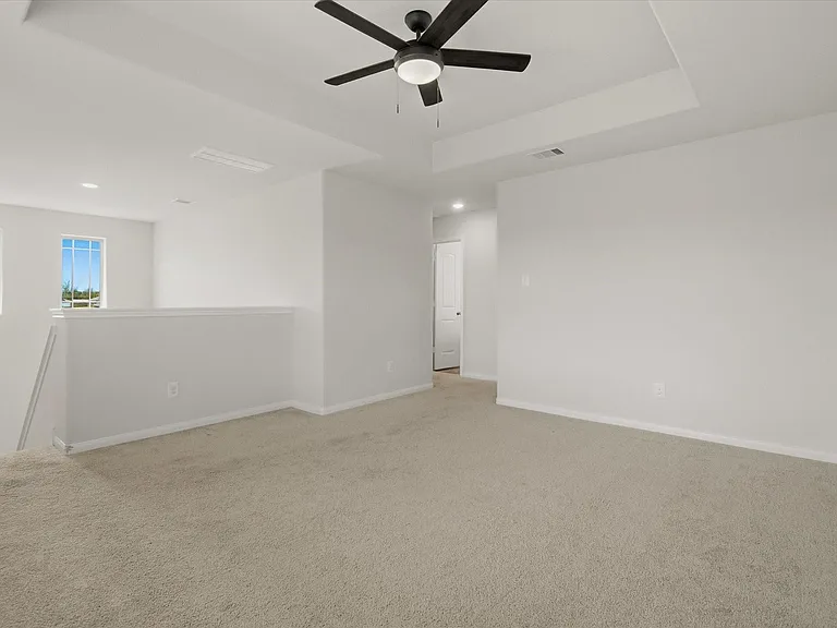 1228 Haverford Ln — Photo 23