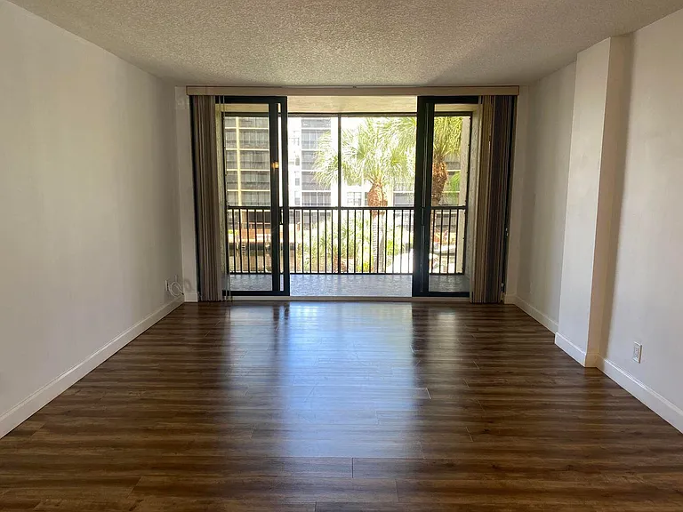 11 Royal Palm Way #3030 — Photo 7