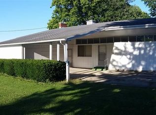 106 N Jackson St, Gaston, IN 47342