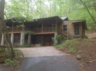674 Cals Cove Rd, Franklin, NC 28734