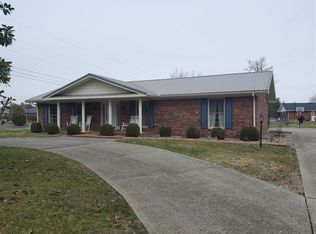 120 Circle Crest Dr, Hodgenville, KY 42748