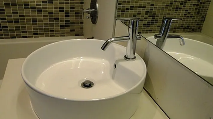 Rented by Elite NY Holdings | media 21