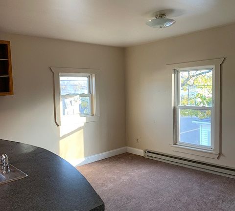 2nd image of 139 Cornelia St APT A