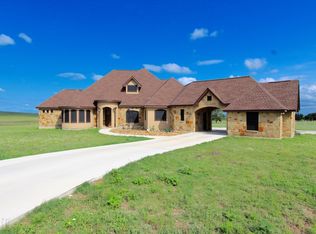 143 Triple Bend Dr, La Vernia, TX 78121