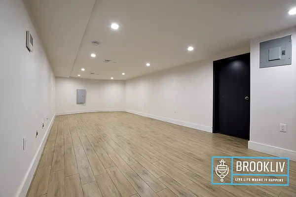 Rented by null | media 4