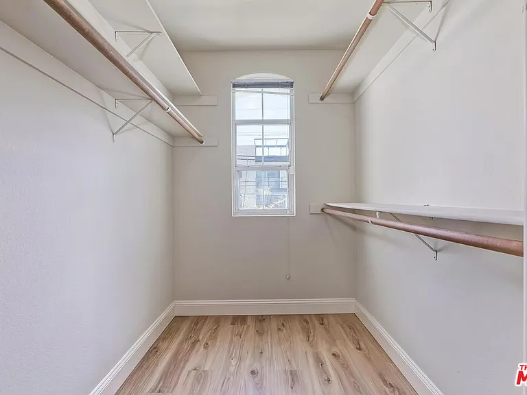 11603 Mississippi Ave — Photo 21