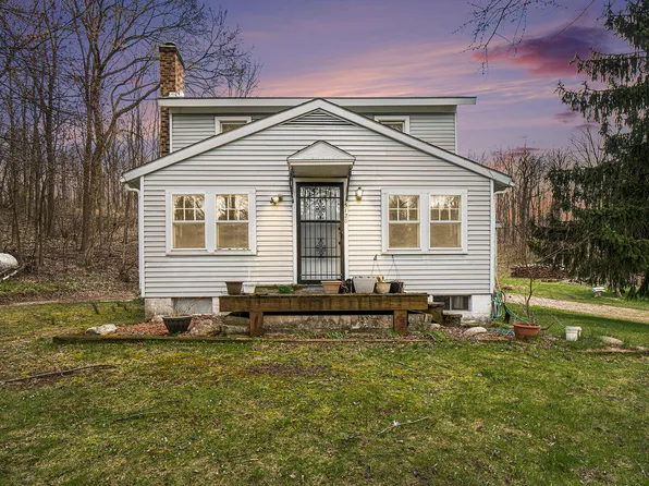 5128 Old Douglas Rd, Kalamazoo, MI 49009