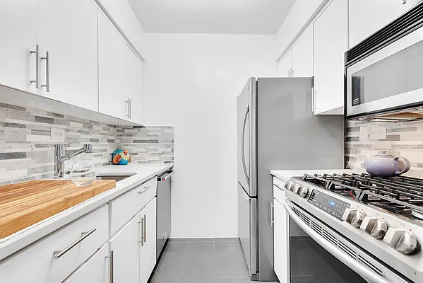 Sold by Douglas Elliman | media 12