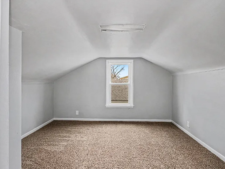 28320 Hillview St — Photo 12